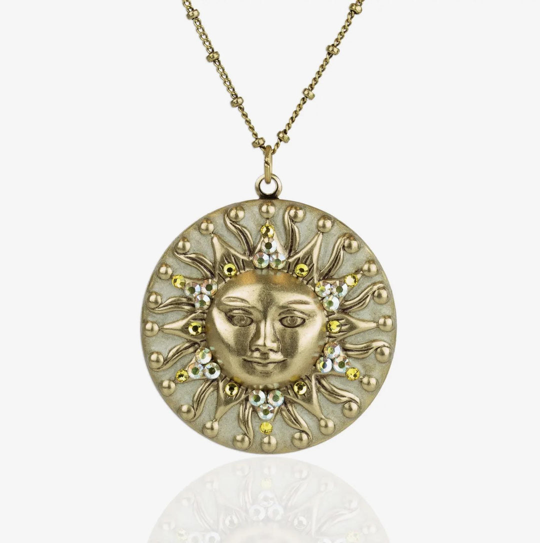 Helie Crystal Sun Necklace AKD526