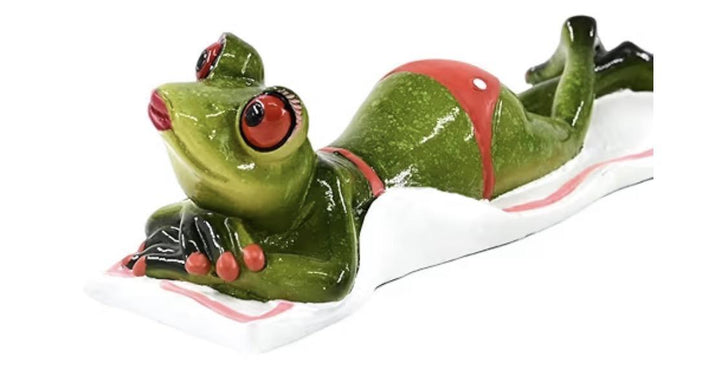Cute Frogs Lying On The Beach RAQ626