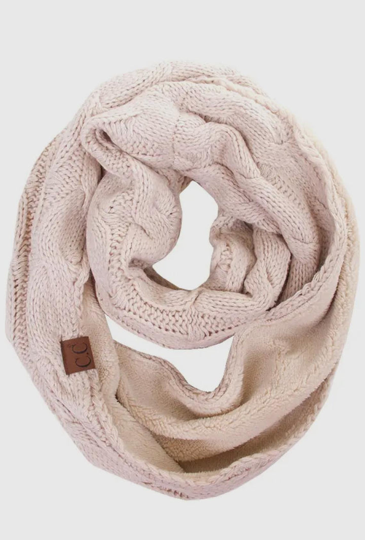 Knitted Scarf w/Fuzzy Sherpa Lining HAN925