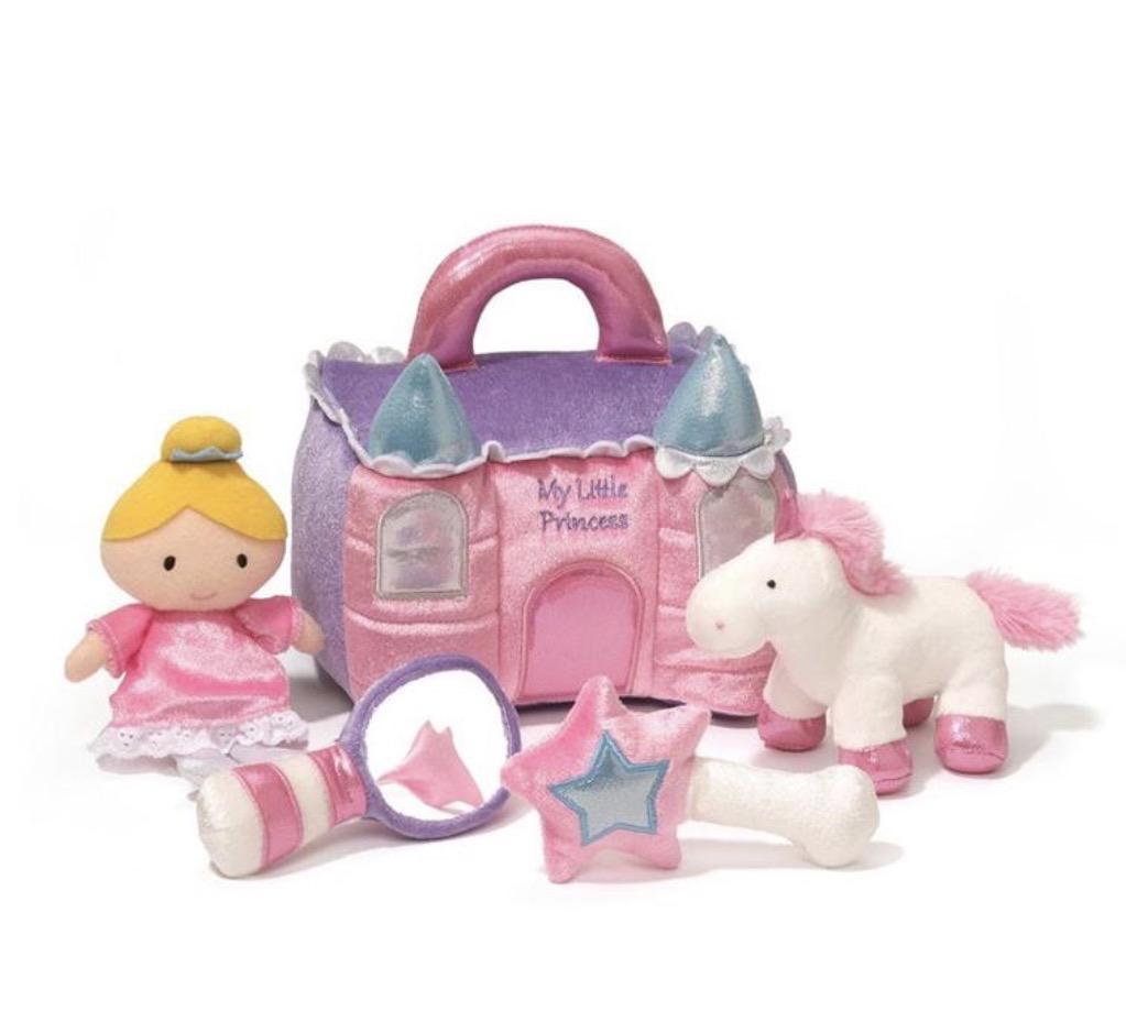 PRINCESS CASTLE PLAYSET, 8 IN GUN526