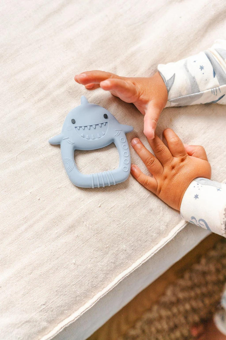 Wild Teether - Shark LOU826
