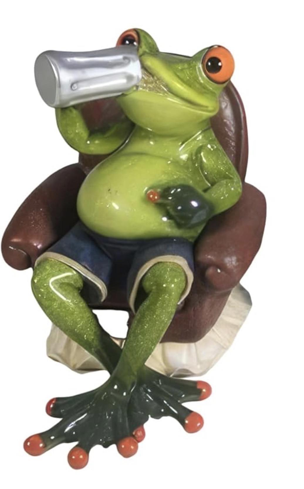 Frog Couples On Couch IAC626